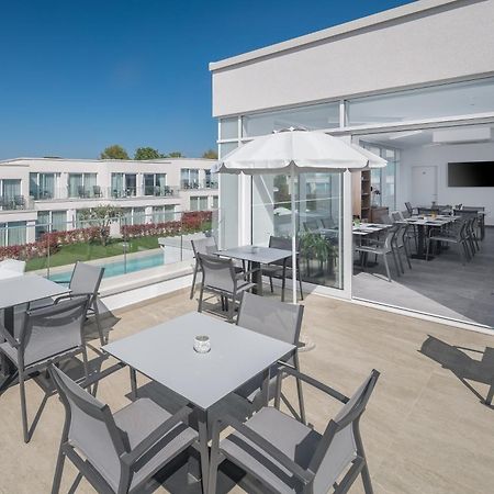 Maj Premium Residence โปเรช ภายนอก รูปภาพ