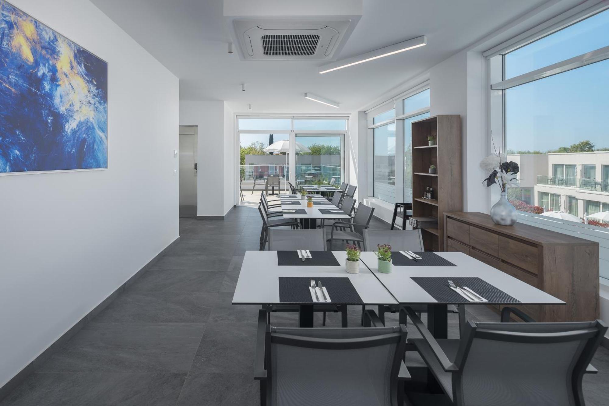 Maj Premium Residence โปเรช ภายนอก รูปภาพ